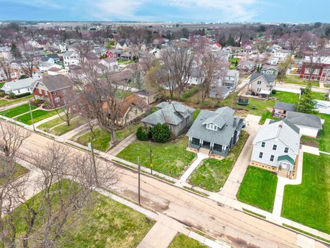 Tiny photo for 2319 5th Street, Peru, IL 61354 (MLS # 12610837)