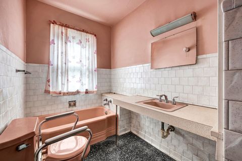 Tiny photo for 2319 5th Street, Peru, IL 61354 (MLS # 12610837)