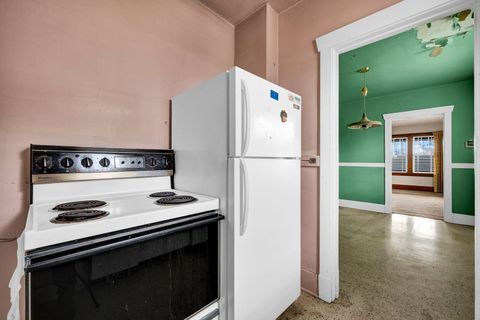 Tiny photo for 2319 5th Street, Peru, IL 61354 (MLS # 12610837)