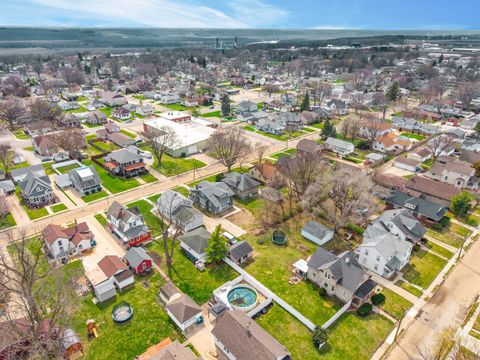 Tiny photo for 2319 5th Street, Peru, IL 61354 (MLS # 12610837)