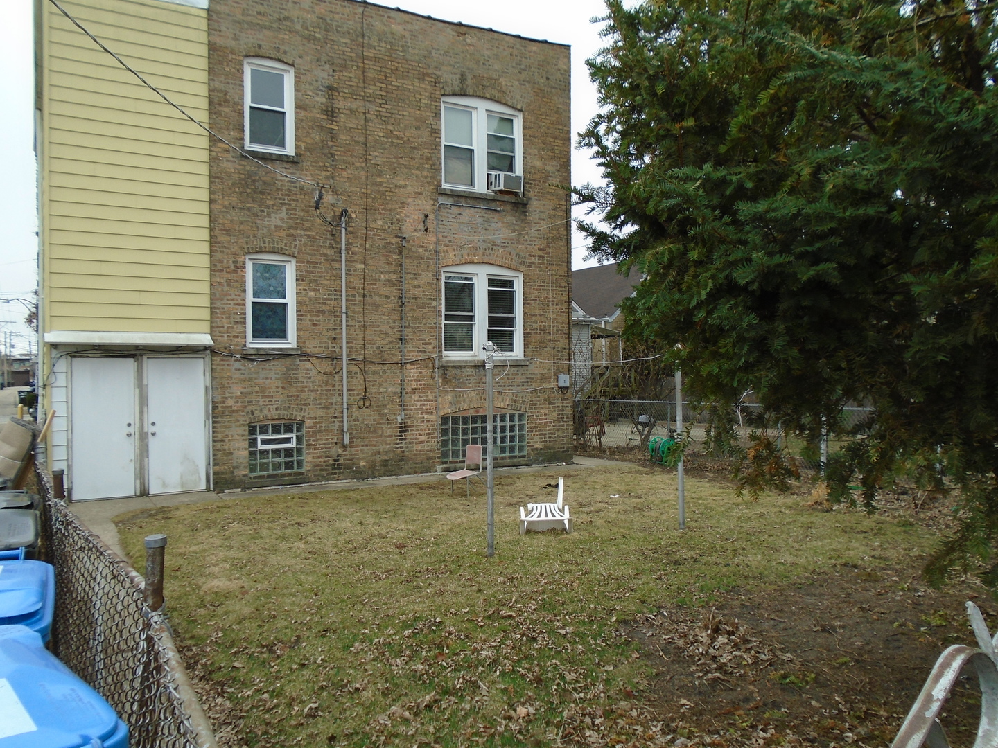 5416 W Waveland Avenue