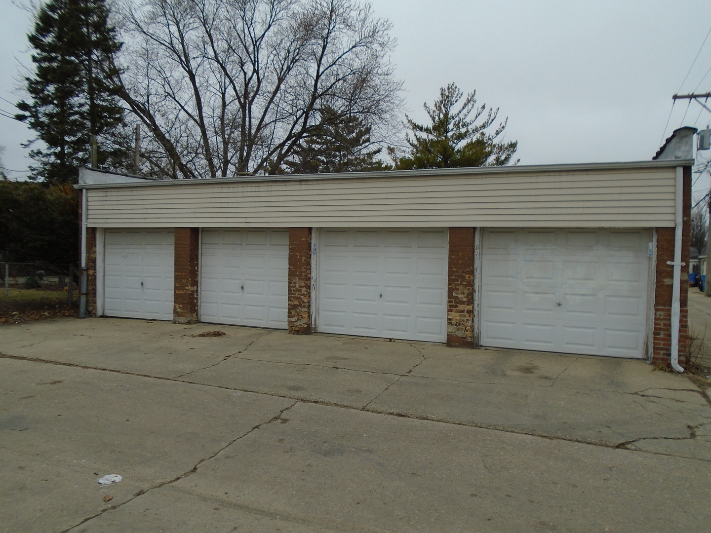 5416 W Waveland Avenue