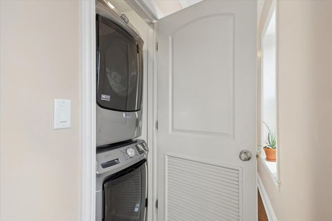 Tiny photo for 1625 W Catalpa Avenue #3, Chicago, IL 60640 (MLS # 12617691)