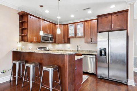 Tiny photo for 1625 W Catalpa Avenue #3, Chicago, IL 60640 (MLS # 12617691)