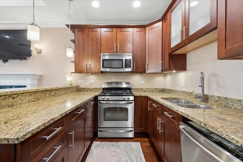Tiny photo for 1625 W Catalpa Avenue #3, Chicago, IL 60640 (MLS # 12617691)