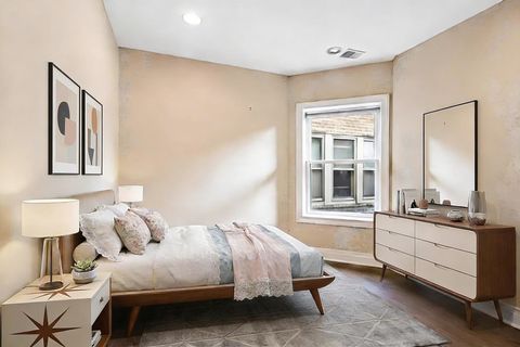 Tiny photo for 1625 W Catalpa Avenue #3, Chicago, IL 60640 (MLS # 12617691)