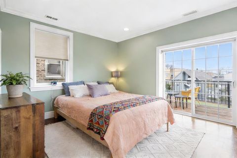 Tiny photo for 1625 W Catalpa Avenue #3, Chicago, IL 60640 (MLS # 12617691)