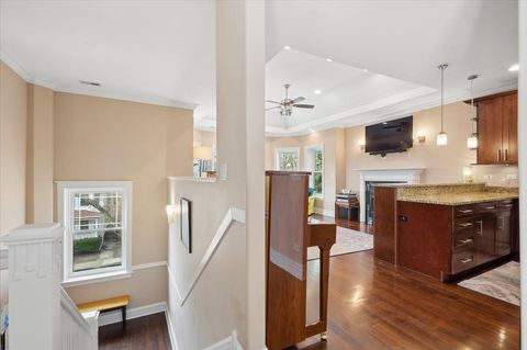 Tiny photo for 1625 W Catalpa Avenue #3, Chicago, IL 60640 (MLS # 12617691)