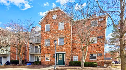 Photo of 4302 W Shamrock Lane #2D, McHenry, IL 60050 (MLS # 12592181)