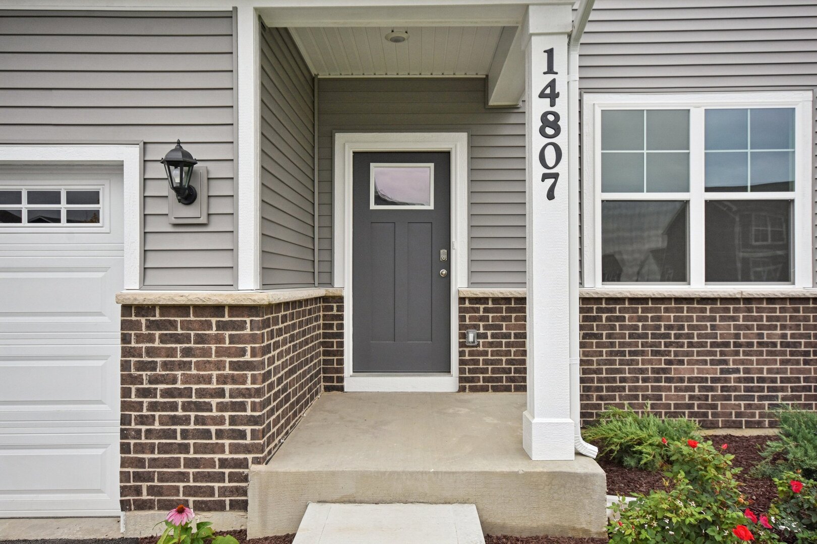 14807 S Greenbriar Drive