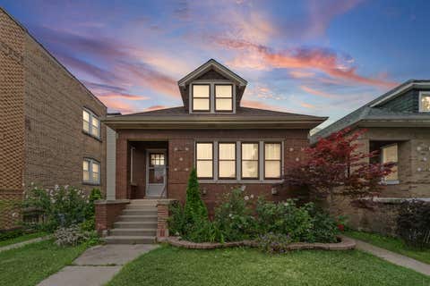 Tiny photo for 5705 W Melrose Street, Chicago, IL 60634 (MLS # 12686574)