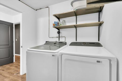 Tiny photo for 1515 S Curtiss Drive, Urbana, IL 61802 (MLS # 12591054)