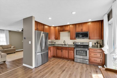 Tiny photo for 1515 S Curtiss Drive, Urbana, IL 61802 (MLS # 12591054)