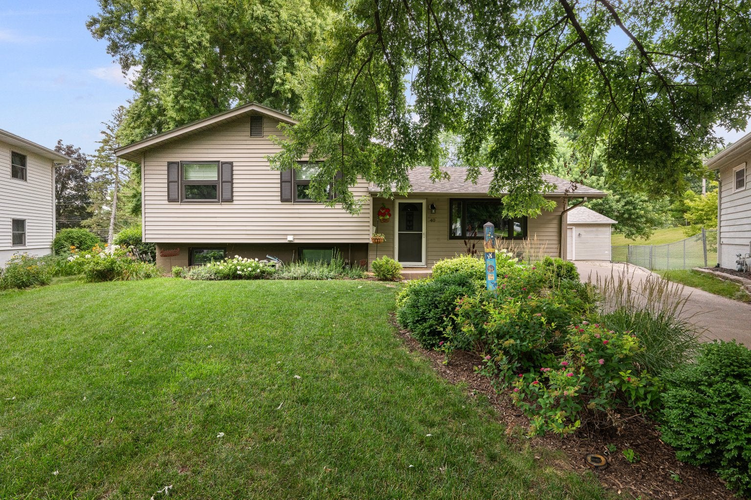 40 PARKLANE Circle
