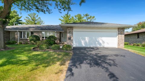 Tiny photo for 6636 Timberline Lane #2, Rockford, IL 61108 (MLS # 12491066)