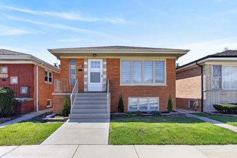 Photo of 6647 W 59th Street, Chicago, IL 60638 (MLS # 12616350)