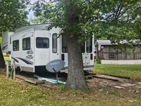 7/197 Woodhaven Lakes Sublette IL 61367