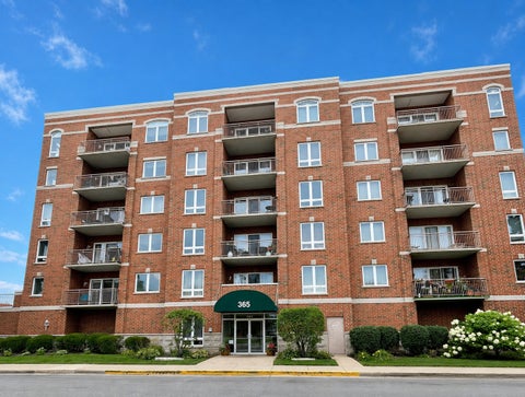 Photo of 365 Graceland Avenue #304A, Des Plaines, IL 60016 (MLS # 12726278)