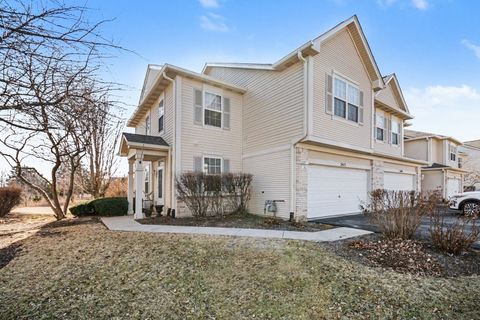 Photo of 2413 Sunrise Circle #2413, Aurora, IL 60503 (MLS # 12579182)