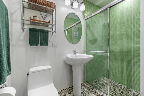 Tiny photo for 1517 N Bosworth Avenue #1, Chicago, IL 60642 (MLS # 12736242)