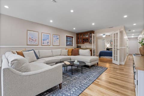 Tiny photo for 1517 N Bosworth Avenue #1, Chicago, IL 60642 (MLS # 12736242)