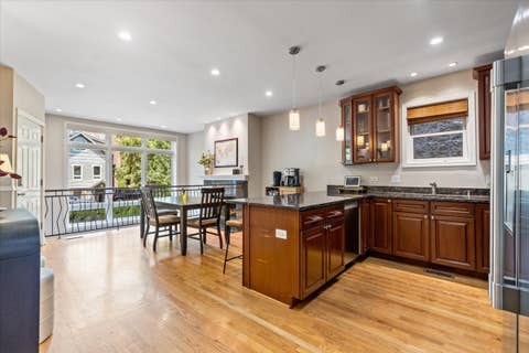 Tiny photo for 1517 N Bosworth Avenue #1, Chicago, IL 60642 (MLS # 12736242)