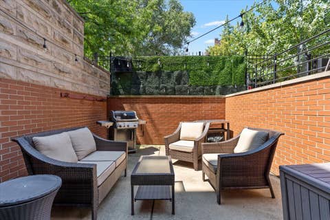 Tiny photo for 1517 N Bosworth Avenue #1, Chicago, IL 60642 (MLS # 12736242)