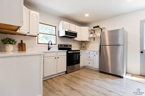 Tiny photo for 637 Kingston Drive, Romeoville, IL 60446 (MLS # 12487412)