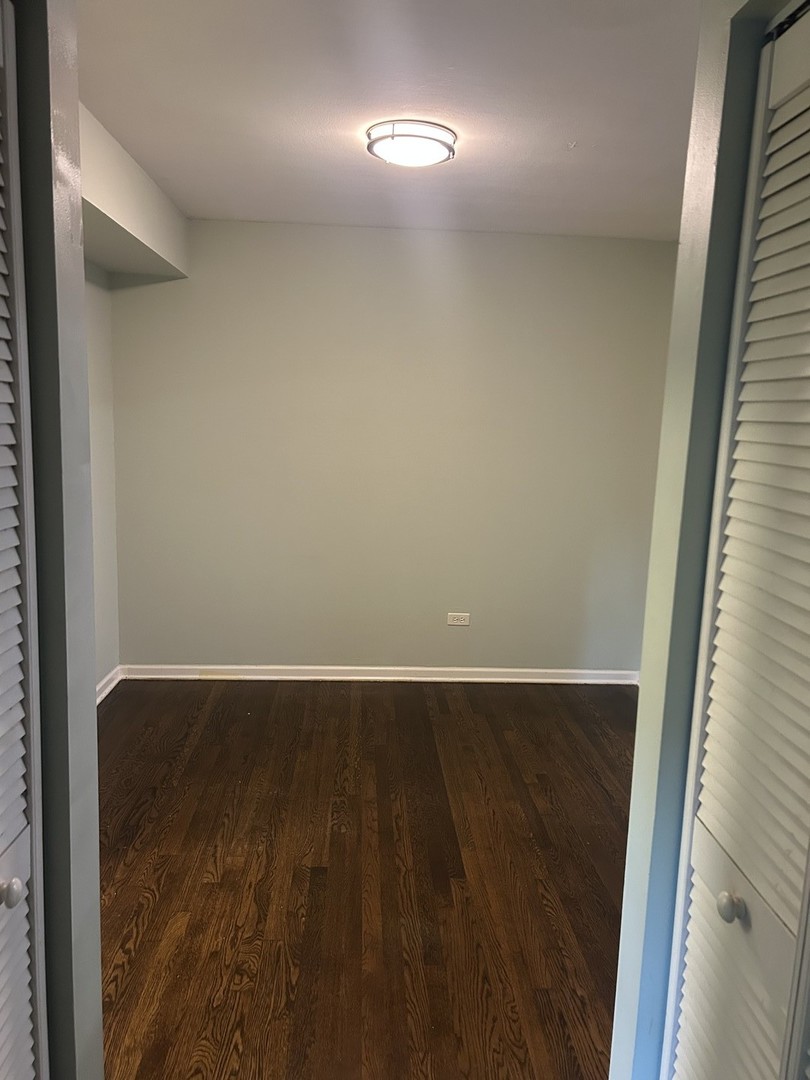 1538 W Chase Avenue 2S