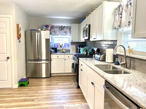 Tiny photo for 1103 8th Avenue, Rock Falls, IL 61071 (MLS # 12499898)