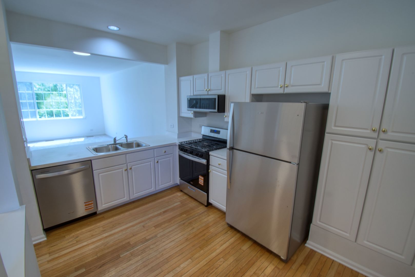 5564 Elizabeth Place