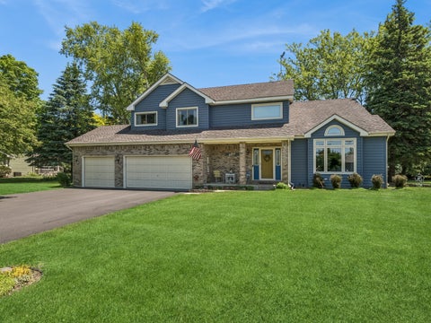 Tiny photo for 8814 Galleria Court, Spring Grove, IL 60081 (MLS # 12657026)