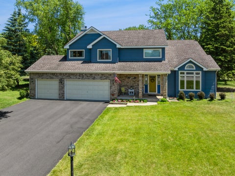 Tiny photo for 8814 Galleria Court, Spring Grove, IL 60081 (MLS # 12657026)