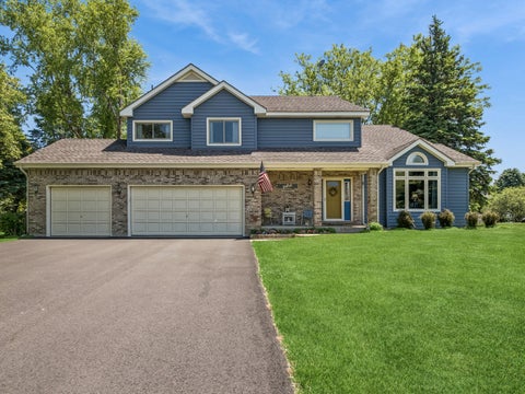 Tiny photo for 8814 Galleria Court, Spring Grove, IL 60081 (MLS # 12657026)