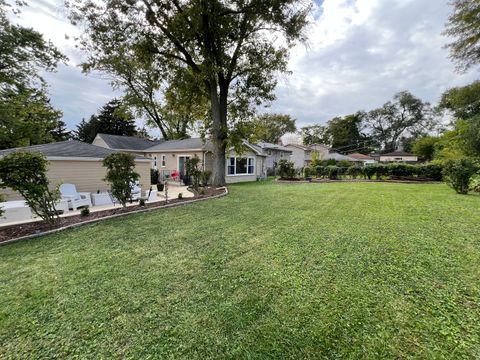 Tiny photo for 308 NORTON Avenue, Lombard, IL 60148 (MLS # 12533905)