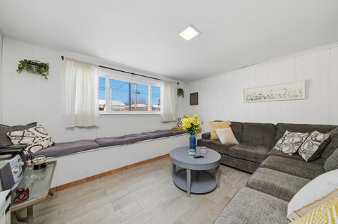 Tiny photo for 8930 Mcvicker Avenue, Oak Lawn, IL 60453 (MLS # 12557909)