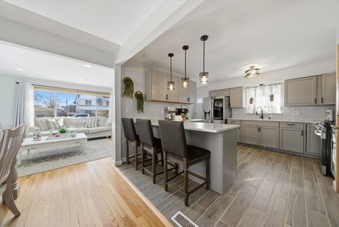 Tiny photo for 8930 Mcvicker Avenue, Oak Lawn, IL 60453 (MLS # 12557909)