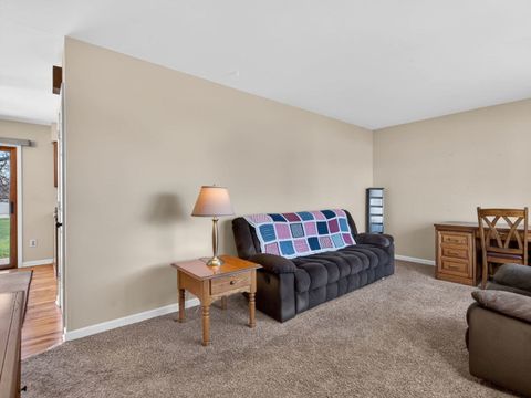 Tiny photo for 475 N 4th Avenue, Coal City, IL 60416 (MLS # 12603622)