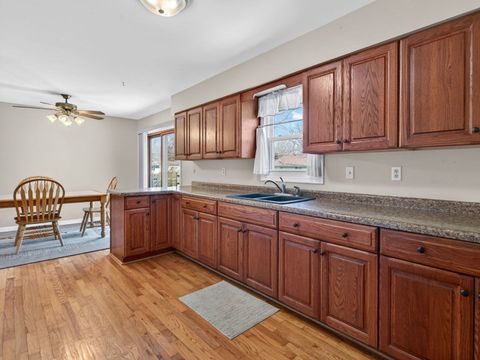 Tiny photo for 475 N 4th Avenue, Coal City, IL 60416 (MLS # 12603622)