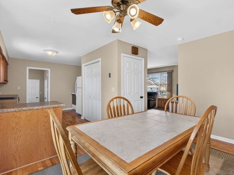 Tiny photo for 475 N 4th Avenue, Coal City, IL 60416 (MLS # 12603622)
