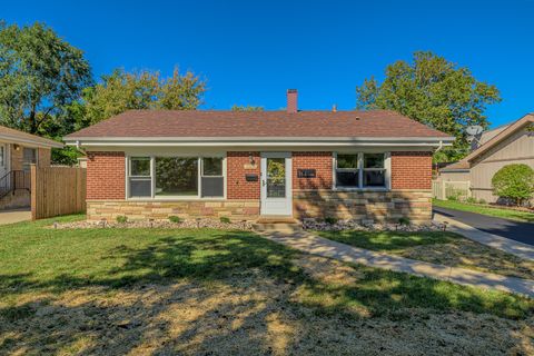 Photo of 7278 173rd Place, Tinley Park, IL 60477 (MLS # 12490275)