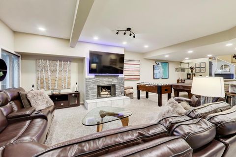 Tiny photo for 22 Rodeo Drive, Burr Ridge, IL 60527 (MLS # 12563141)