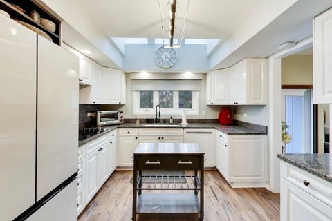 Tiny photo for 22 Rodeo Drive, Burr Ridge, IL 60527 (MLS # 12563141)