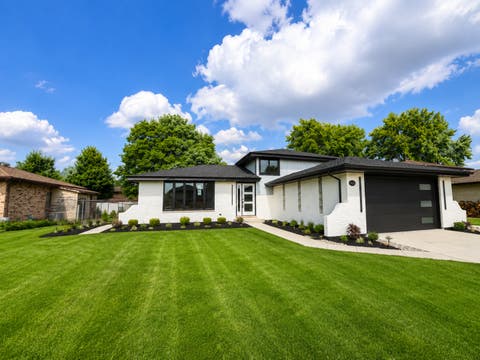 Photo of 14011 Tod William Drive, Orland Park, IL 60462 (MLS # 12674135)