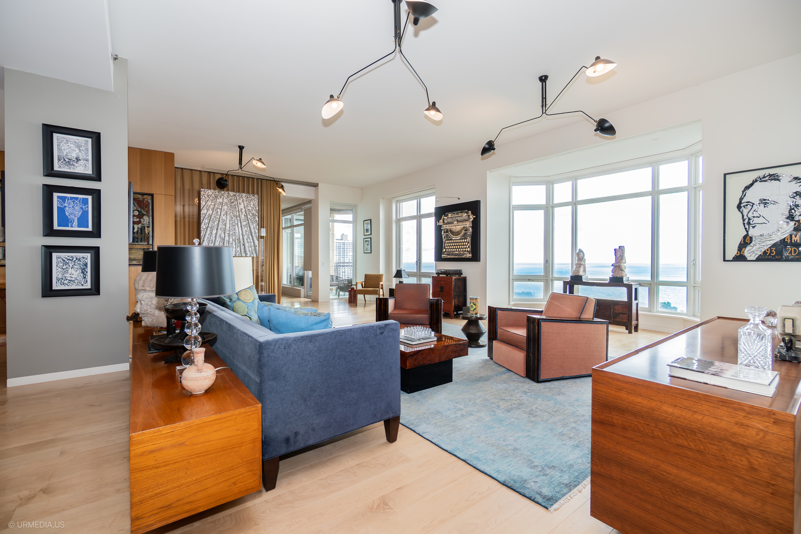 2550 N Lakeview Avenue S2502