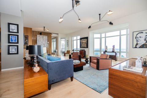 Tiny photo for 2550 N Lakeview Avenue #S2502, Chicago, IL 60614 (MLS # 12451012)