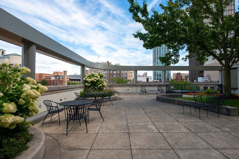 Tiny photo for 807 Davis Street #1907, Evanston, IL 60201 (MLS # 12472300)
