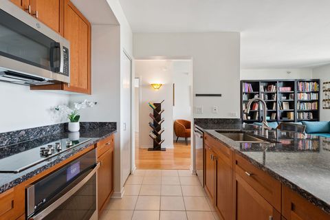 Tiny photo for 807 Davis Street #1907, Evanston, IL 60201 (MLS # 12472300)