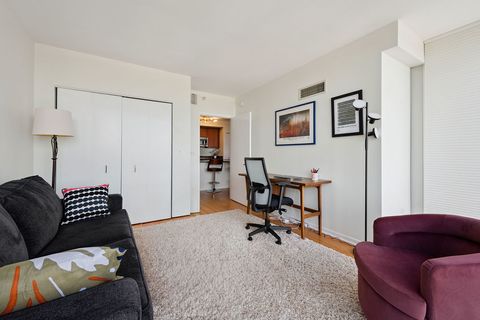 Tiny photo for 807 Davis Street #1907, Evanston, IL 60201 (MLS # 12472300)