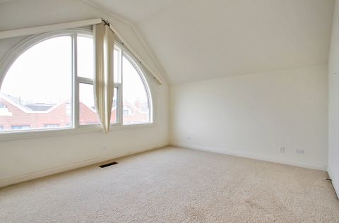 Tiny photo for 1891 Admiral Court #79, Glenview, IL 60026 (MLS # 12517571)